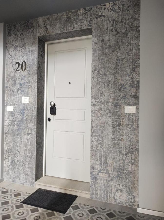 Boutique Apartments Cecilia Триест Экстерьер фото